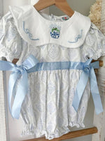 Load image into Gallery viewer, custom knit embroidered bows &amp; hydrangea bubble
