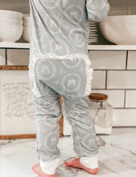 Load image into Gallery viewer, Girls Pumpkin Fabric Zip Up Pajamas
